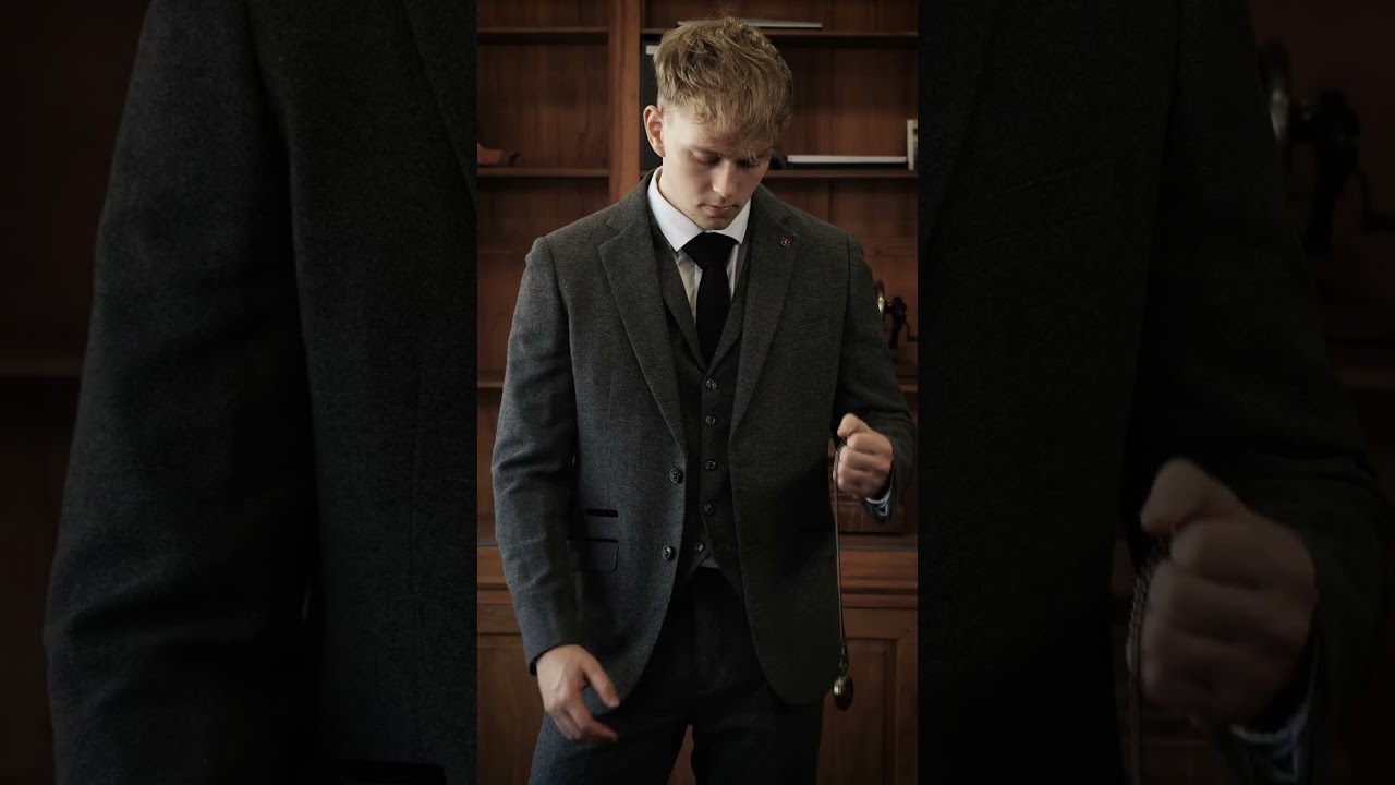 How to style | Pocketwatch with a TheGarrison suit.🤵👌 #accessories #pocketwatch #suit #mensfashion