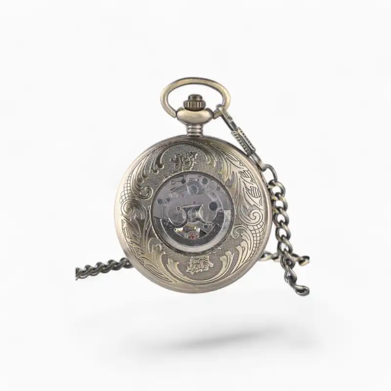 Montre à gousset mécanique Cheval-Dragon vintage avec chaîne, cadran squelette visible, motifs floraux gravés et design élégant en métal argenté.