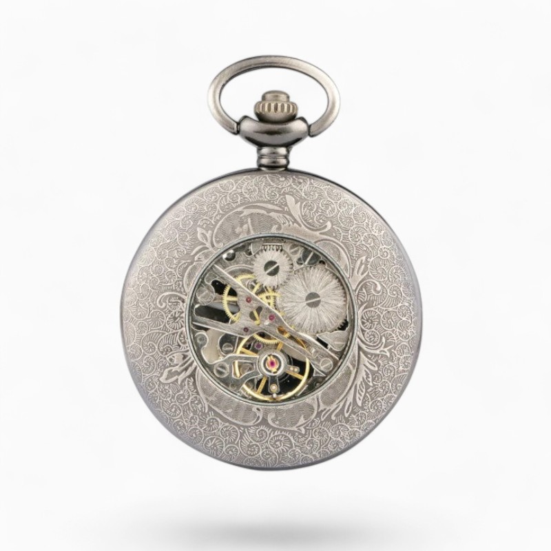 Montre à Gousset Mécanique élégante avec motif Toile d'Araignée sur le couvercle et mécanisme visible.