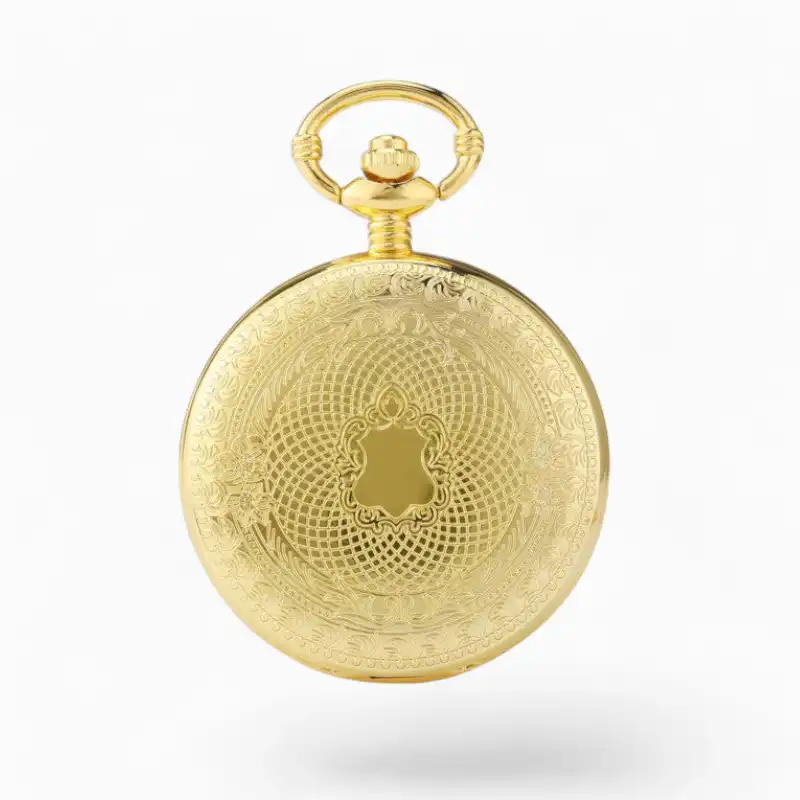 Montre à Gousset Mécanique Phœnix Doré élégante avec gravures détaillées et design classique sur fond blanc.
