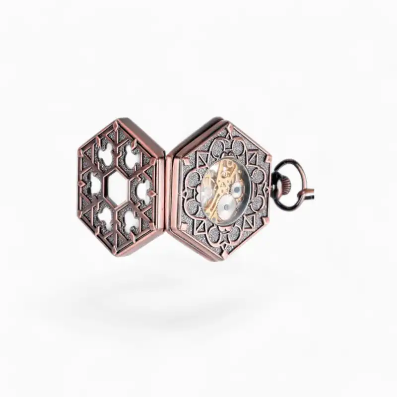 Montre Gousset Mécanique Hexagone Bronze posée | La Montre à Gousset